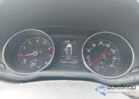 2017 Volkswagen Passat 1.8T S z USA, uszkodzony, nr VIN 1VWAT7A38HC043814